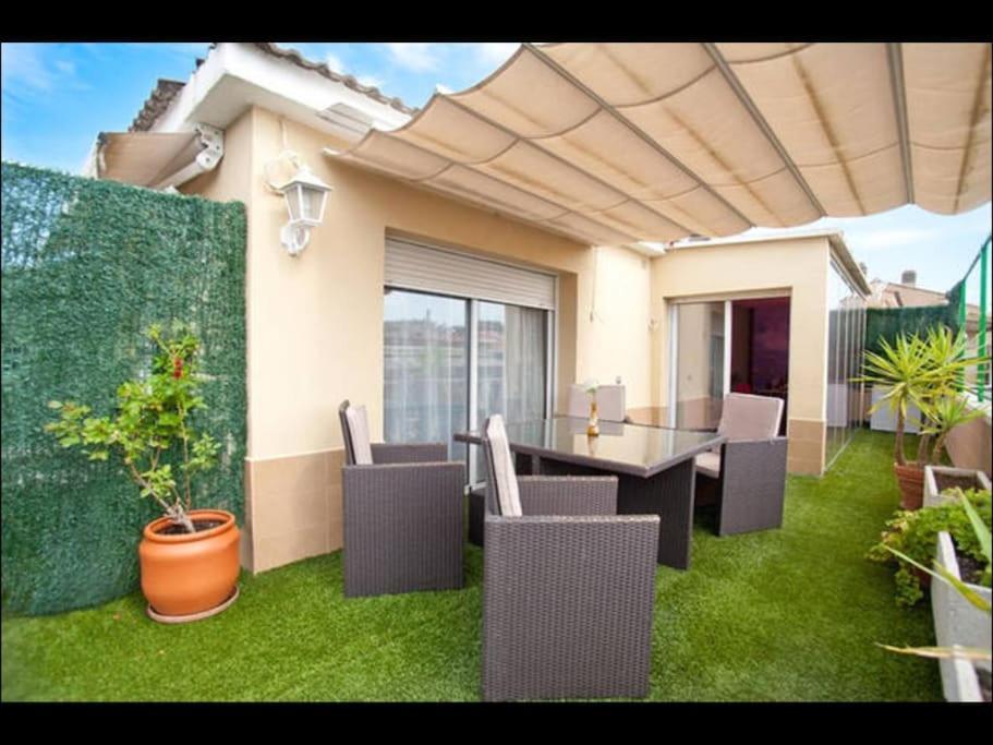 Apartamento Amposta Salou Bagian luar foto